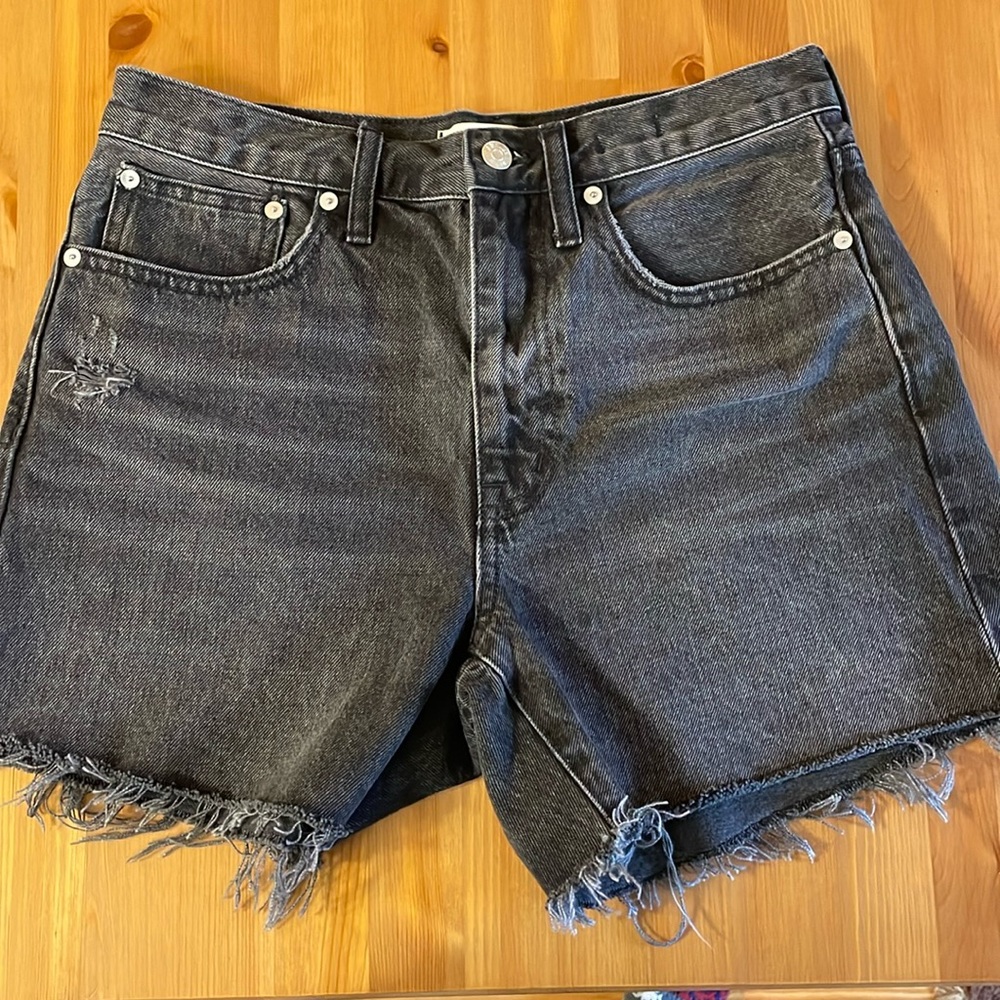 Relaxed Mid-Length Denim Shorts